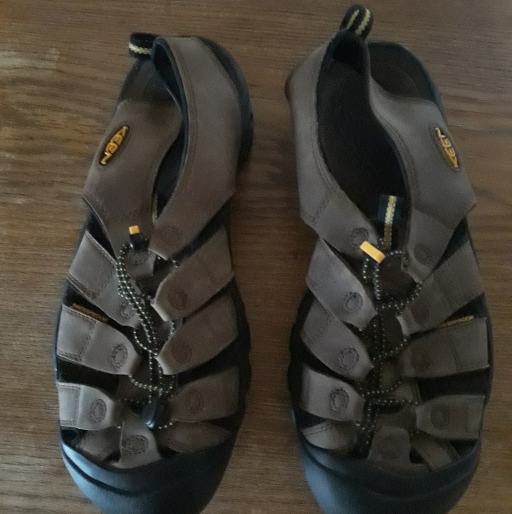 Keen Men's Newport's size 12 sandals.